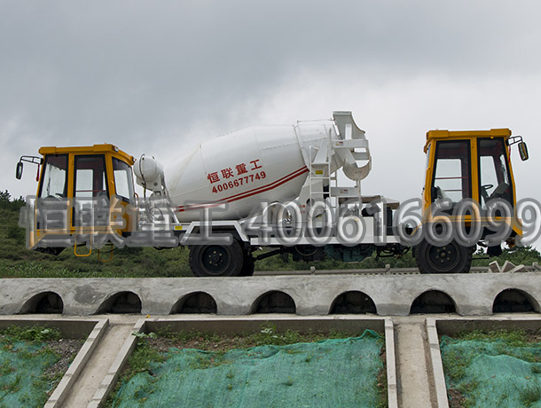 雙向行駛水泥攪拌車(chē)助力國(guó)家高鐵項(xiàng)目！